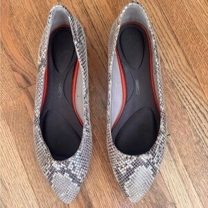 Rockport Snakeskin Women's Flats
